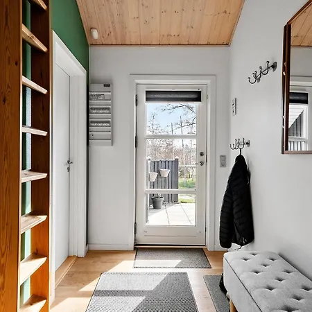 Gorgeous In Tarm With Kitchen * Hemmet